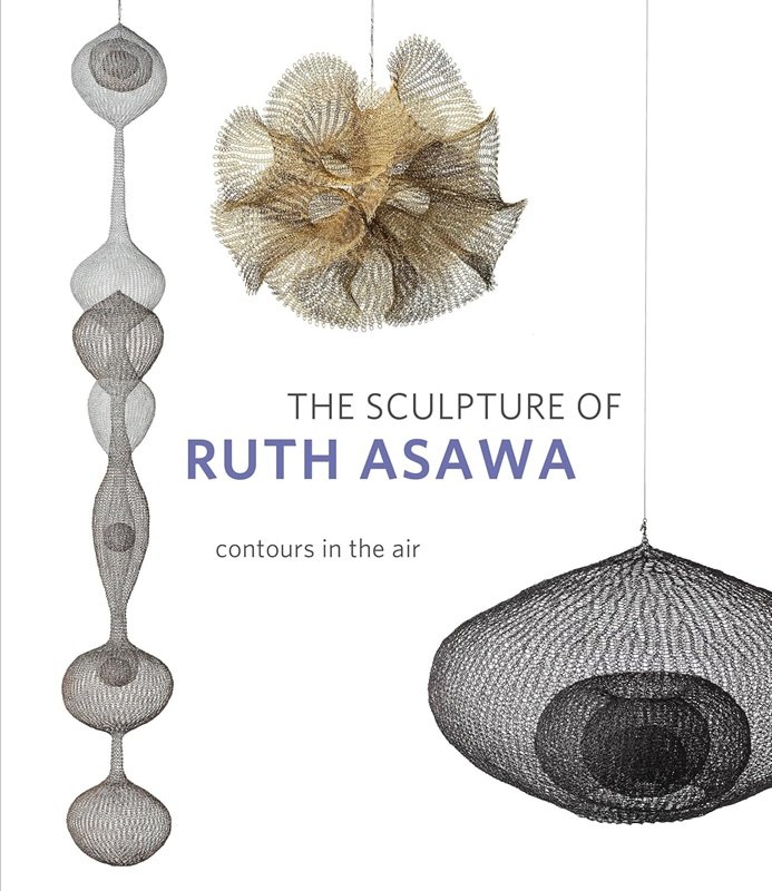 Portada adel libro The Sculpture of Ruth Asawa contours in the air