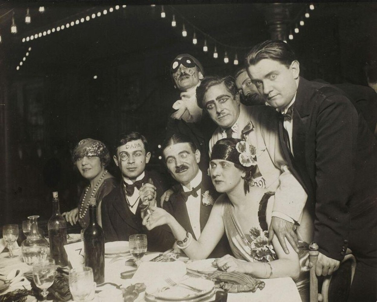 Dada Dinner - Articulo para comprender el movimiento Dadá