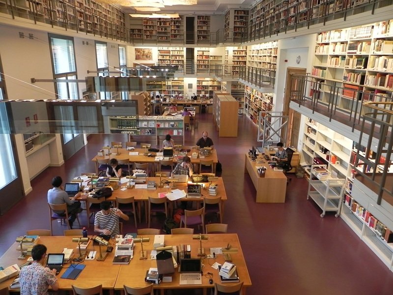 Biblioteca de la Casa de Velázquez