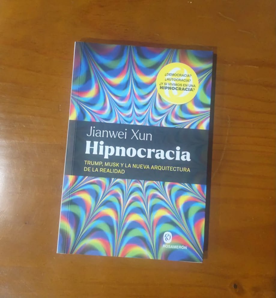 Portada del libro Hipnocracia